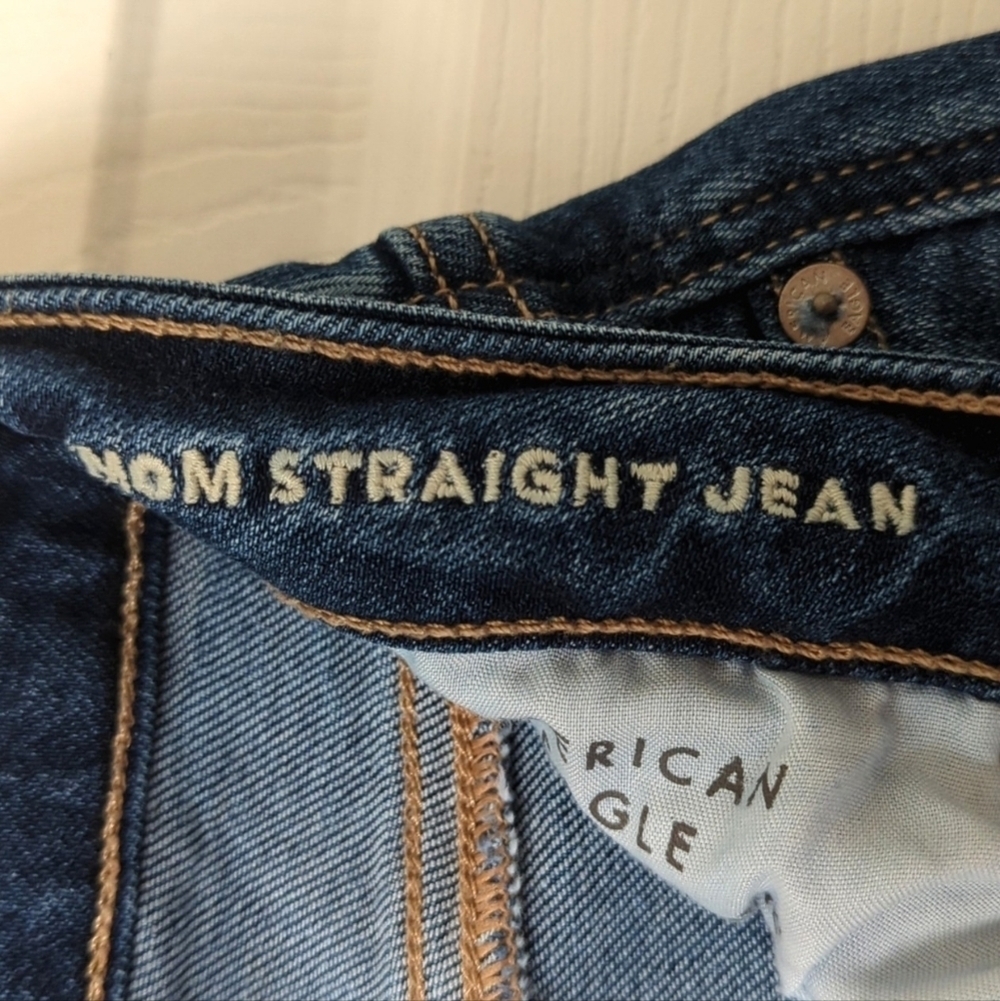 American Eagle Classic Dark Wash High Rise Crossover Straight Leg Mom Jeans 00 - Picture 9 of 15